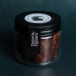 برطمان تمر مجدول بالمكسرات 100 جم – تمر طبيعي فاخر مع مكسرات مغذية Medjool Dates with Nuts Jar – Natural Snack with Fiber and Energy Boost (100g)
