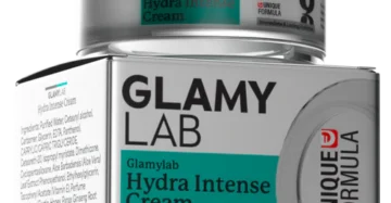 جلامي لاب كريم هيدرا إنتنس – 50 جم، كريم ترطيب مكثف يعزز نعومة البشرة وحيويتها. Glamy Lab Hydra Intense Cream – 50gm, deep moisturizing cream that hydrates and revitalizes the skin.