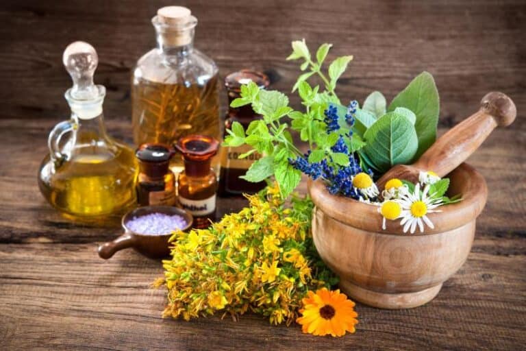استخدام الزيوت الطبيعية والمكملات الغذائية بوعي: ما الذي يجب معرفته قبل البدء؟