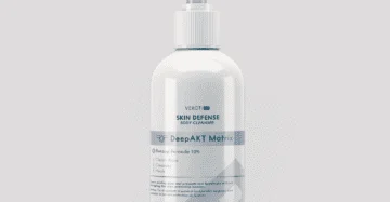 Skin Defense Body Cleanser Daily Body Wash for Acne-Prone Skin and Excess Oil-غسول الجسم سكين ديفينس تنظيف يومي للبشرة المعرضة للحبوب والدهون الزائدة